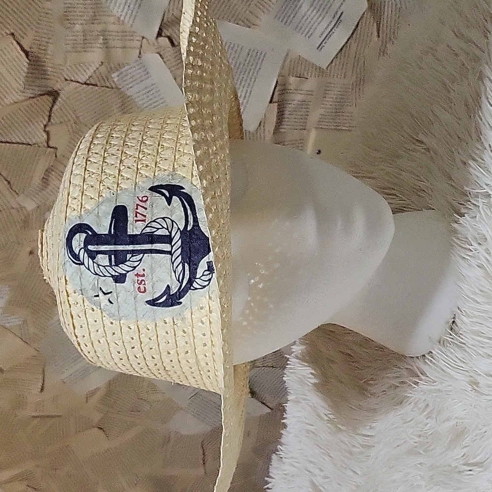 Woven Straw Hat with Anchor Decopauuged Detail